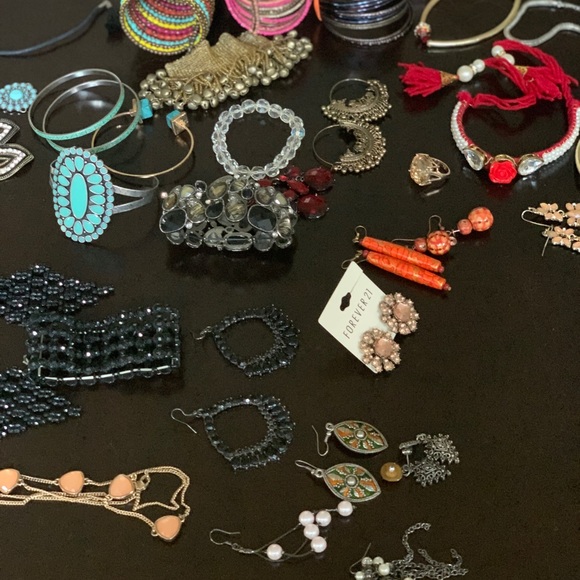 Mixed jewelry bundle - Picture 4 of 9
